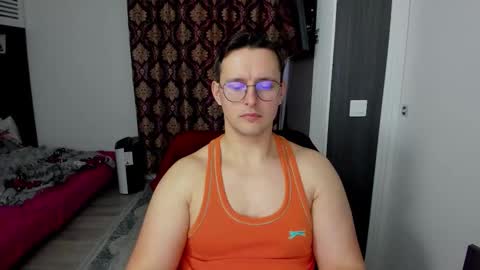 Sexxymuscles4U online show from February 24, 12:58 pm