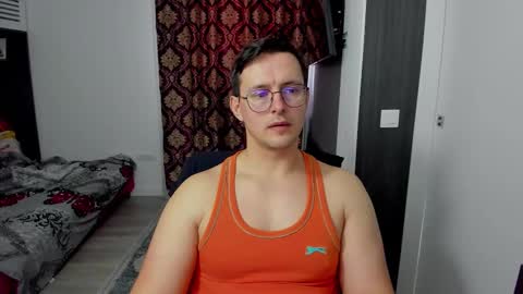 Sexxymuscles4U online show from March 3, 12:11 pm