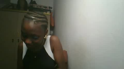 Snapshot of sexy41646 chatting on March 19, 10:25 pm sexy41646 online show from March 19, 10:25 pm