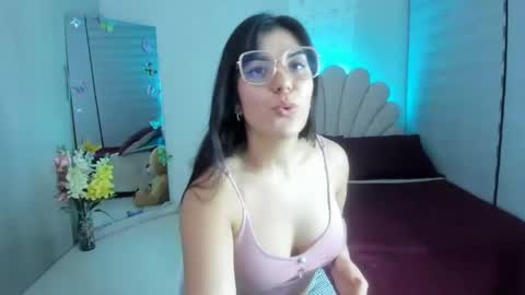 Snapshot of sexy_3512 chatting on December 22, 3:00 am LUXURY online show from December 22, 3:00 am