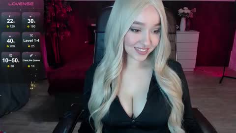 Alexia online show from October 17, 3:36 pm