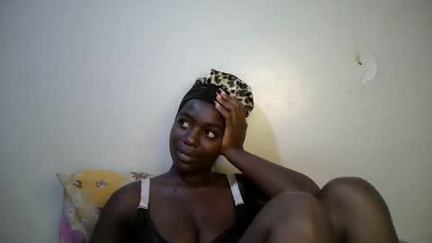 sexy_alia1 online show from February 14, 2:58 pm