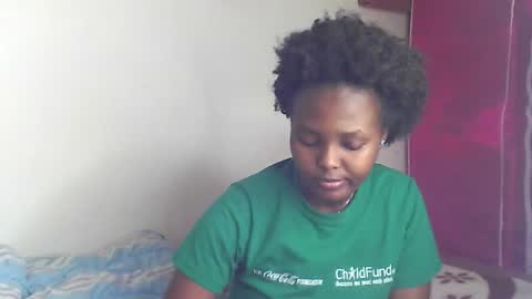 Snapshot of sexy_anayah chatting on February 19, 8:21 am sexy_anayah online show from February 19, 8:21 am