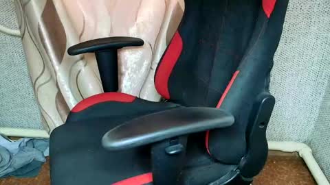 Snapshot of sexy_as_fuck_ chatting on October 28, 10:19 am Jessica  Face only in pvt or in snapchat Dont ask more.... online show from October 28, 10:19 am