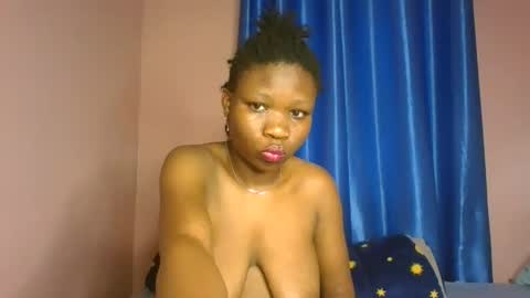 Snapshot of sexy_bellah1 chatting on May 18, 10:43 am bellah online show from May 18, 10:43 am