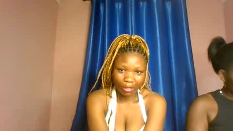 Snapshot of sexy_bellah1 chatting on June 9, 8:31 pm bellah online show from June 9, 8:31 pm