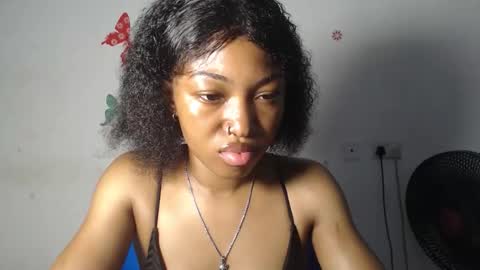 sexy_bluey247 online show from February 1, 7:18 am