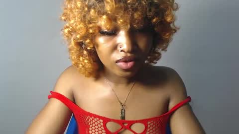 Snapshot of sexy_bluey247 chatting on April 9, 9:31 pm sexy_bluey247 online show from April 9, 9:31 pm