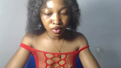 Snapshot of sexy_bluey247 chatting on April 15, 8:20 pm sexy_bluey247 online show from April 15, 8:20 pm