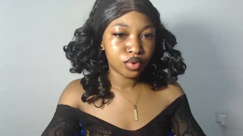 Snapshot of sexy_bluey247 chatting on April 17, 2:58 am sexy_bluey247 online show from April 17, 2:58 am