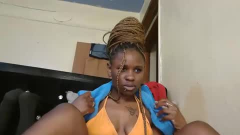 Snapshot of sexy_bree25 chatting on September 19, 7:36 pm bree online show from September 19, 7:36 pm