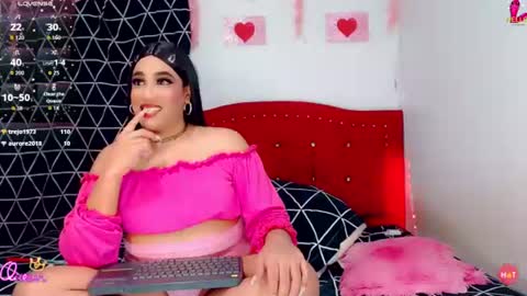 Snapshot of sexy_brunette2590 chatting on June 22, 2:57 am sexy_brunette2590 online show from June 22, 2:57 am
