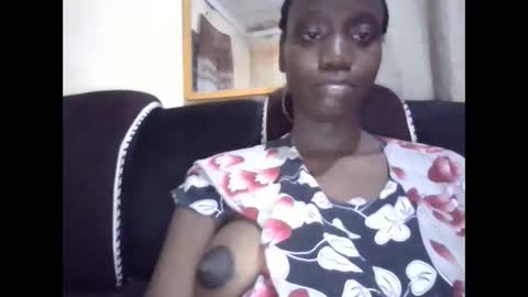 sexy_butty01 online show from February 5, 9:41 pm