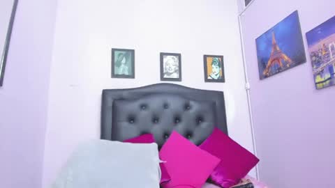sexy_candy18x online show from May 15, 11:01 pm
