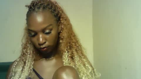 sexy_chocoy05 online show from March 29, 4:51 pm