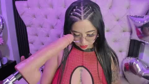 Snapshot of sexy_cristall chatting on April 20, 9:05 pm C R I S T A L online show from April 20, 9:05 pm