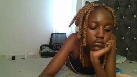 Snapshot of sexy_ebony_nica chatting on January 24, 8:34 am sexy_ebony_nica online show from January 24, 8:34 am