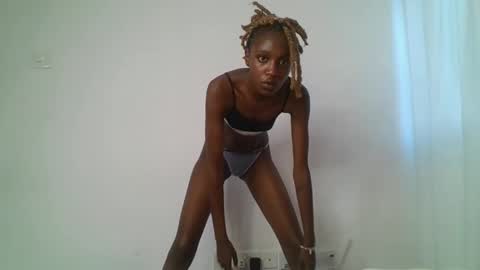 Snapshot of sexy_ebony_nica chatting on February 2, 2:34 pm sexy_ebony_nica online show from February 2, 2:34 pm