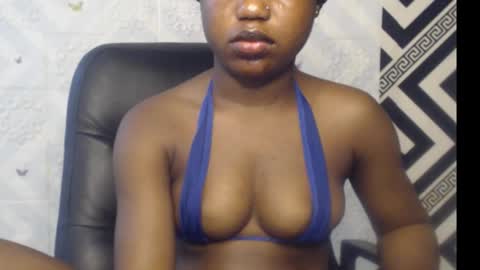 Snapshot of sexy_floral chatting on September 24, 9:34 am Angela online show from September 24, 9:34 am