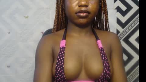 Snapshot of sexy_floral chatting on September 25, 9:46 am Angela online show from September 25, 9:46 am