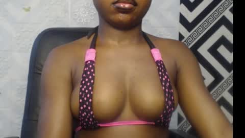 Snapshot of sexy_floral chatting on September 27, 10:09 am Angela online show from September 27, 10:09 am