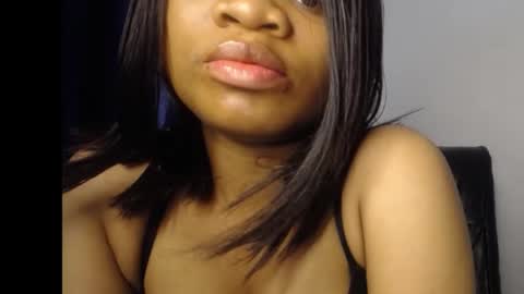 Snapshot of sexy_goddess_pet chatting on May 23, 8:57 pm Ella online show from May 23, 8:57 pm