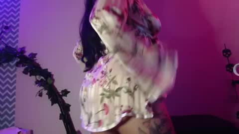 Snapshot of sexy_impact chatting on March 10, 3:34 am    online show from March 10, 3:34 am