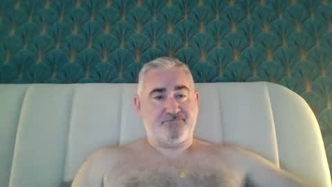 Snapshot of sexy_italiandaddy chatting on May 31, 6:42 am Antonio online show from May 31, 6:42 am