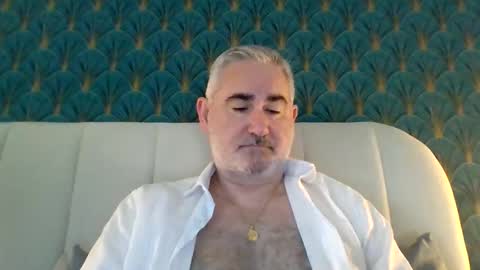 Snapshot of sexy_italiandaddy chatting on June 8, 5:52 am Antonio online show from June 8, 5:52 am