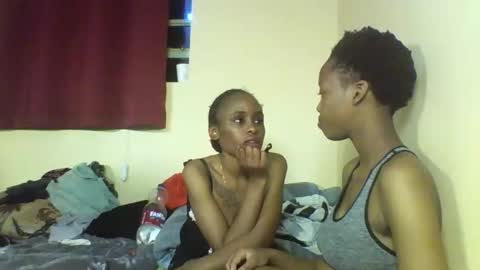 Snapshot of sexy_kaly chatting on September 22, 12:34 am Sexy kaly online show from September 22, 12:34 am