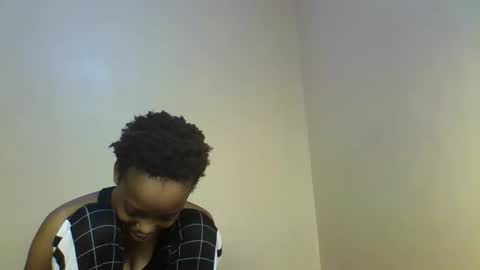 Snapshot of sexy_kaly chatting on October 16, 12:39 pm Sexy kaly online show from October 16, 12:39 pm