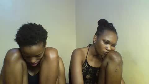 Snapshot of sexy_kaly chatting on October 20, 2:23 am Sexy kaly online show from October 20, 2:23 am