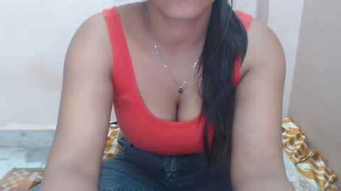 Snapshot of sexy_kavyaa chatting on March 3, 7:10 am Wild girl mona online show from March 3, 7:10 am