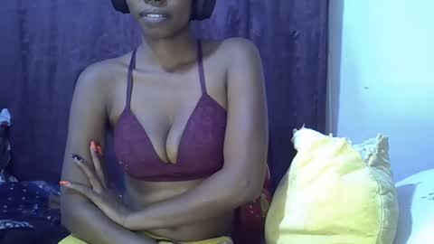 kayla online show from June 1, 7:37 pm
