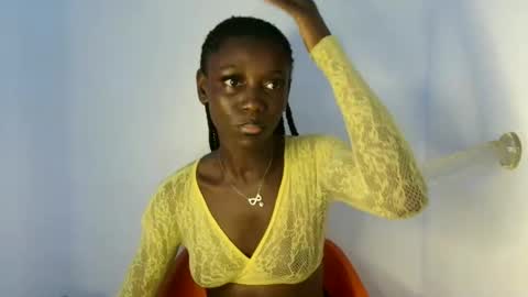 Snapshot of sexy_lilyyy chatting on October 19, 11:27 pm lily online show from October 19, 11:27 pm