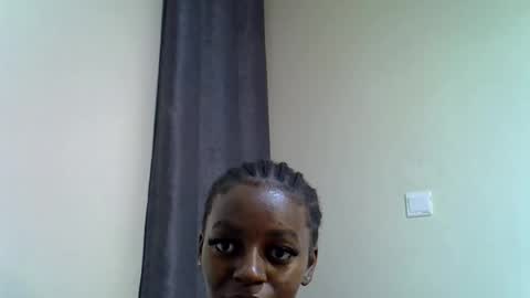 Snapshot of sexy_linda022 chatting on June 26, 10:58 pm Linda online show from June 26, 10:58 pm