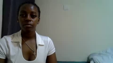 Snapshot of sexy_linda022 chatting on July 4, 6:58 pm Linda online show from July 4, 6:58 pm