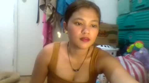 Snapshot of sexy_lips_pinay chatting on October 20, 1:44 pm sexy_lips_pinay online show from October 20, 1:44 pm