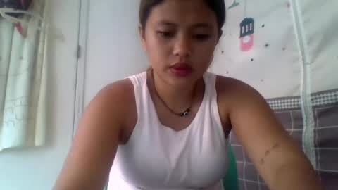 Snapshot of sexy_lips_pinay chatting on July 21, 4:48 am sexy_lips_pinay online show from July 21, 4:48 am
