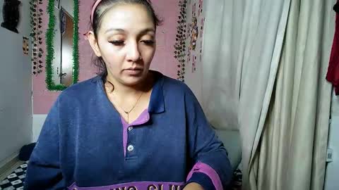Snapshot of sexy_lolas chatting on October 1, 2:39 am sexy lolas online show from October 1, 2:39 am