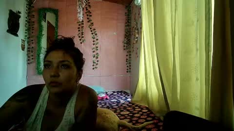 sexy lolas online show from April 5, 7:22 pm