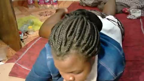 sexy_lunah online show from April 7, 6:52 pm