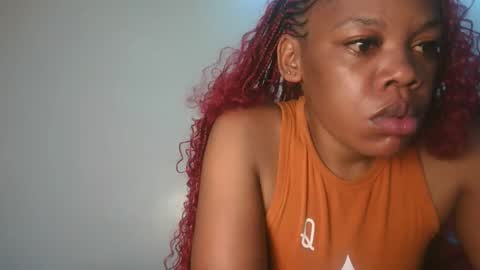 sexy_lyna online show from March 8, 12:30 am