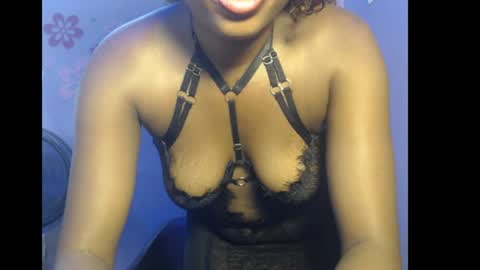 Snapshot of sexy_mariax chatting on May 23, 2:21 pm Debby online show from May 23, 2:21 pm