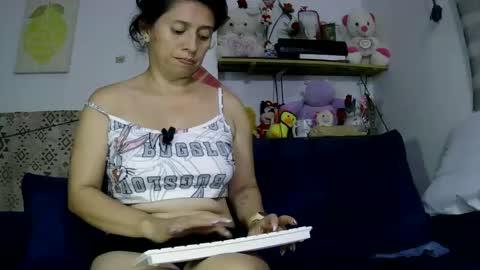 Mary online show from March 25, 3:12 am