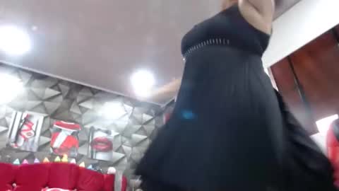 Snapshot of sexy_mature_hot01 chatting on September 23, 4:54 pm MARIPOSA online show from September 23, 4:54 pm