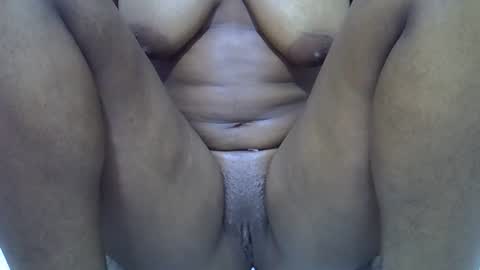 Snapshot of sexy_mayah64 chatting on May 14, 9:43 pm sexy_mayah64 online show from May 14, 9:43 pm