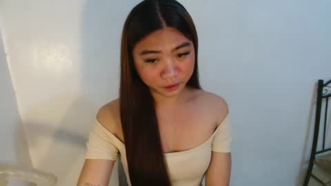 Snapshot of sexy_mikaxoxo chatting on February 10, 7:18 pm mika online show from February 10, 7:18 pm