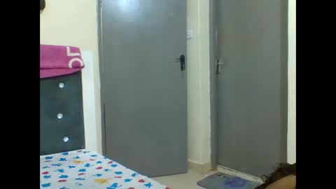 mimi online show from February 11, 3:50 pm