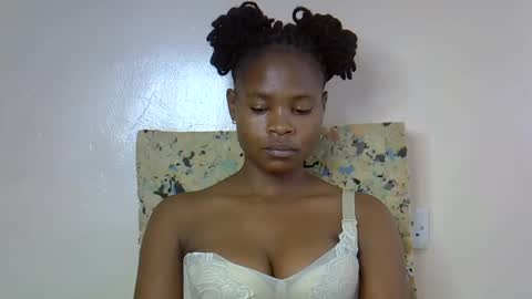 Molyne online show from March 24, 2:05 am